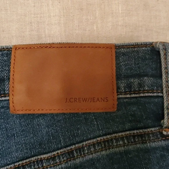 J Crew Straight Fit Jean in Resin Rinse